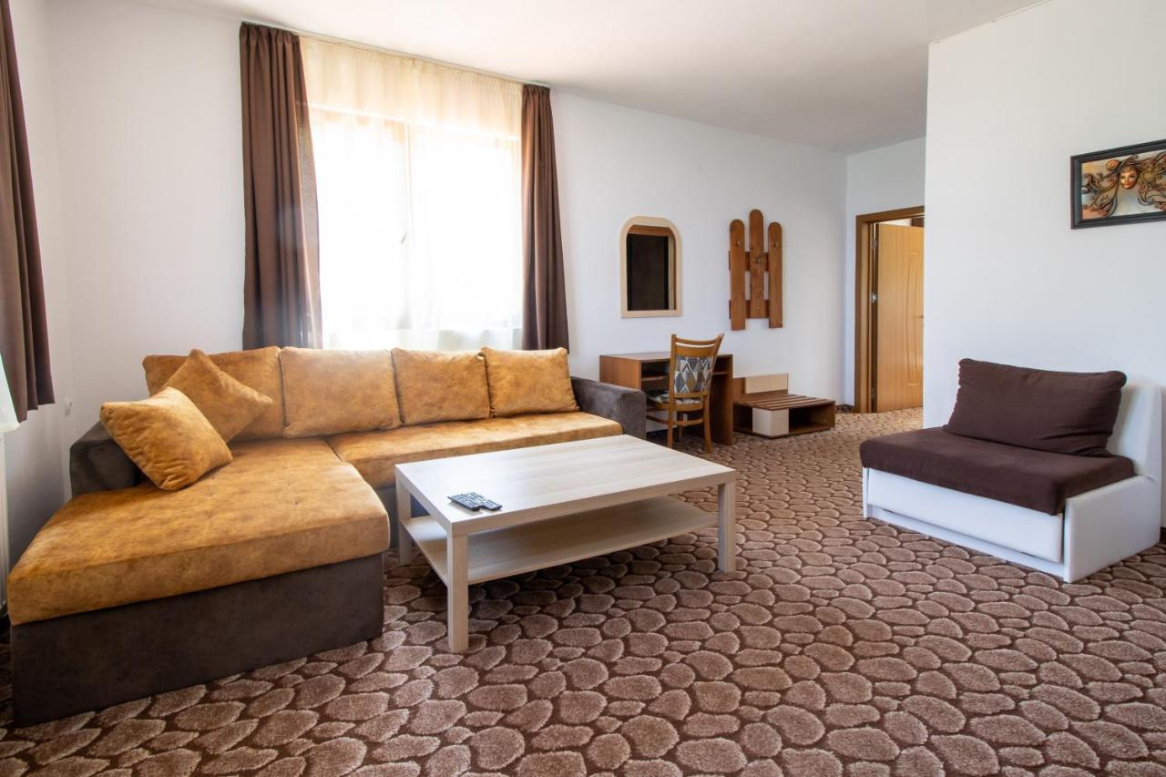 Family Hotel Panorama Чифлик Екстериор снимка