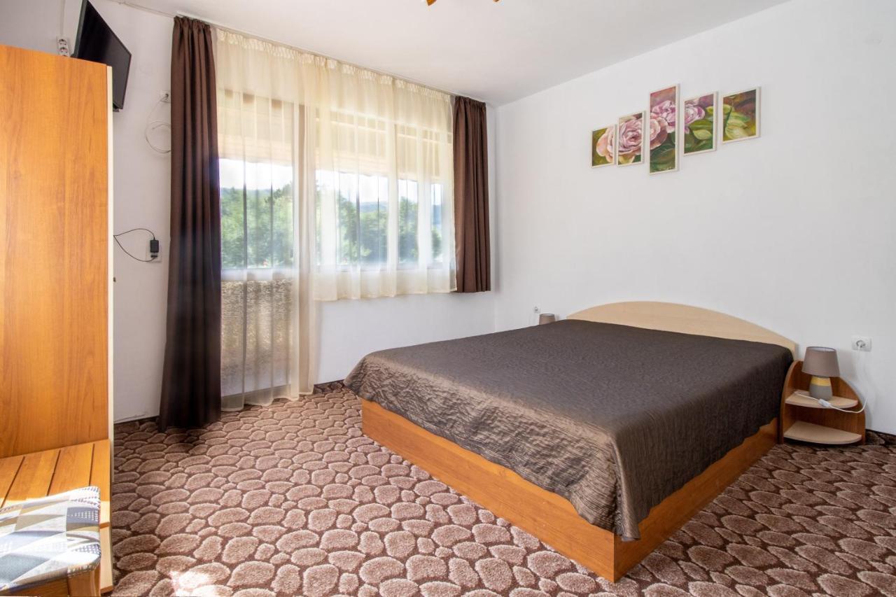 Family Hotel Panorama Чифлик Екстериор снимка